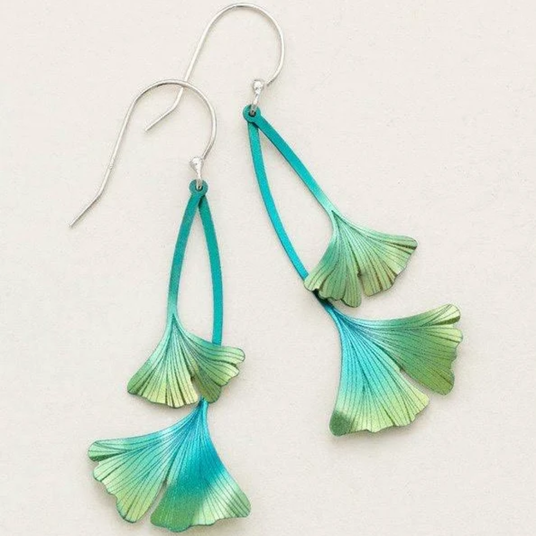 Holly 2025 yashi catalog