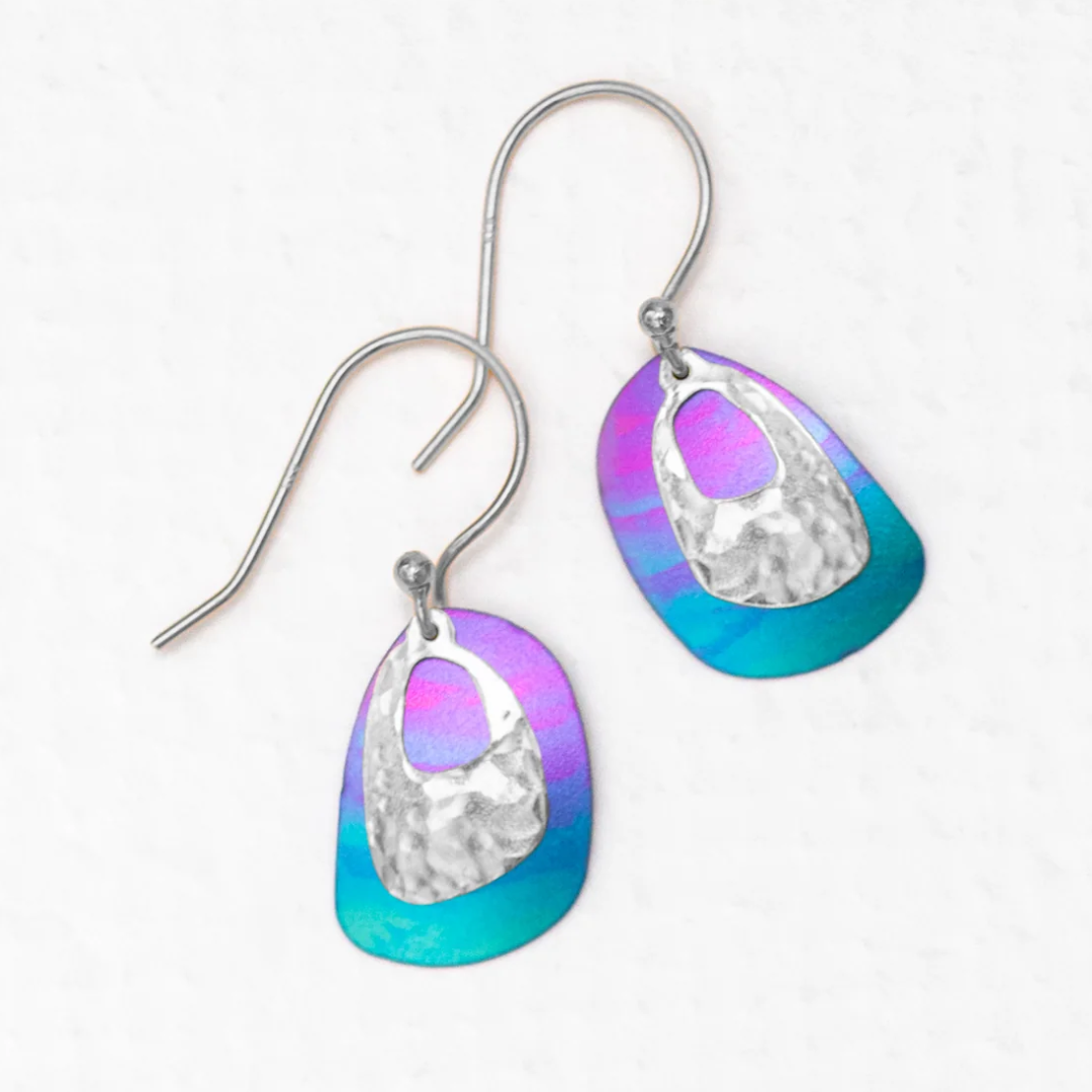 Holly Yashi Blake Earrings - Calypso / Silver - 18k silver-plated niobium dangle earrings