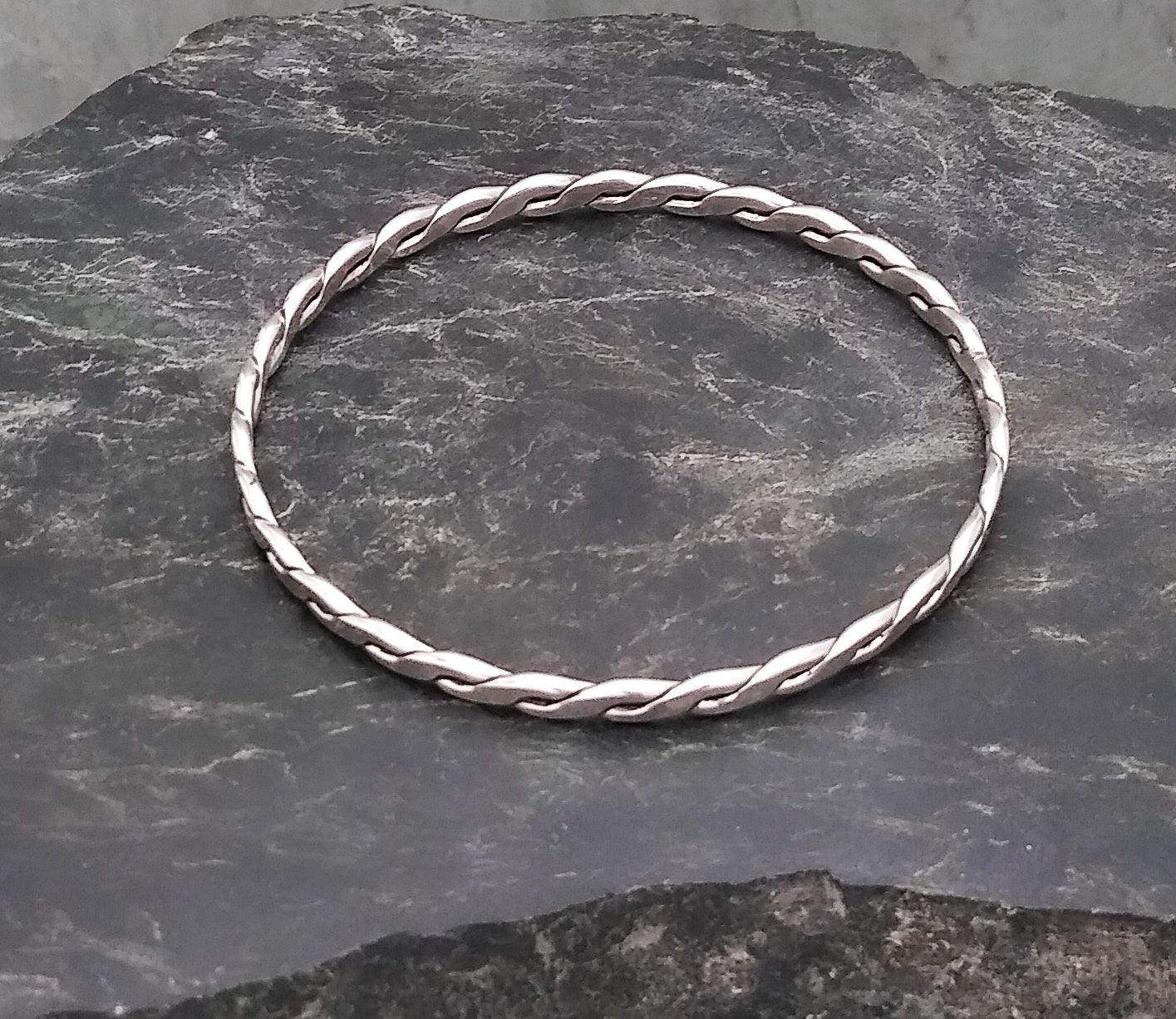 Sterling Silver Twisted Bangle - Silver Parrot, Inc.