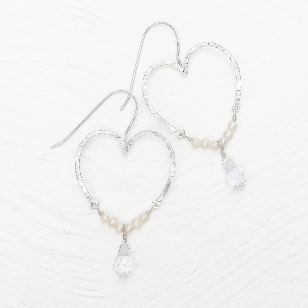 Holly Yashi Lucia Earrings - Color silver - Silver-Plated niobium - freshwater pearls and crystal drop in heart shape