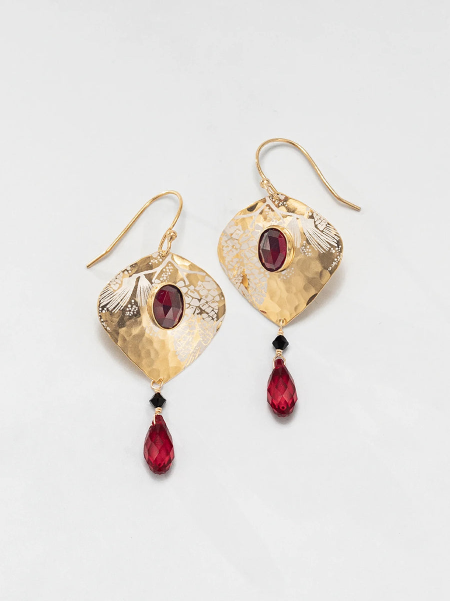 Holly Yashi Estelle Earrings