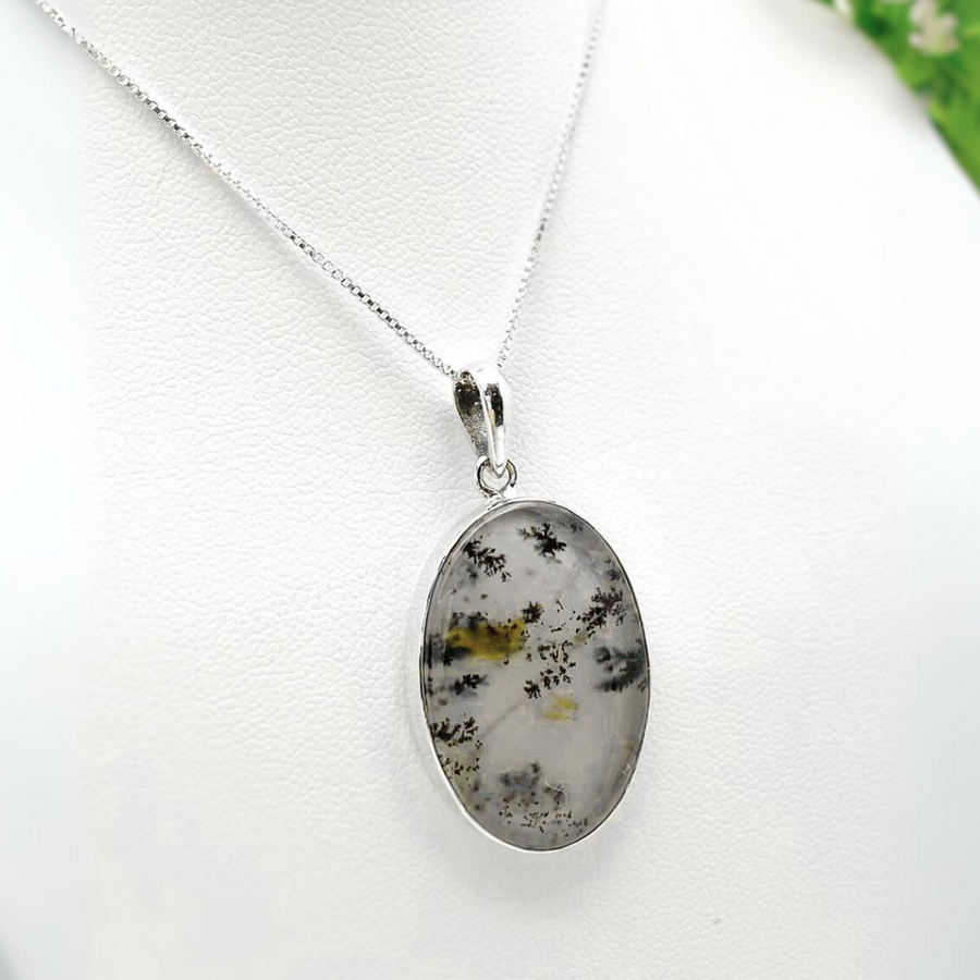 925 Sterling Silver Oval Moss Agate Pendant Necklace 