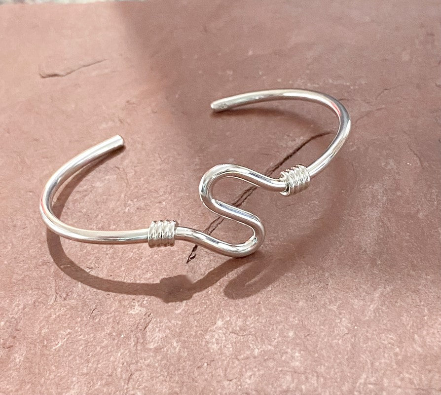 Via Taxco Wave Style Cuff
