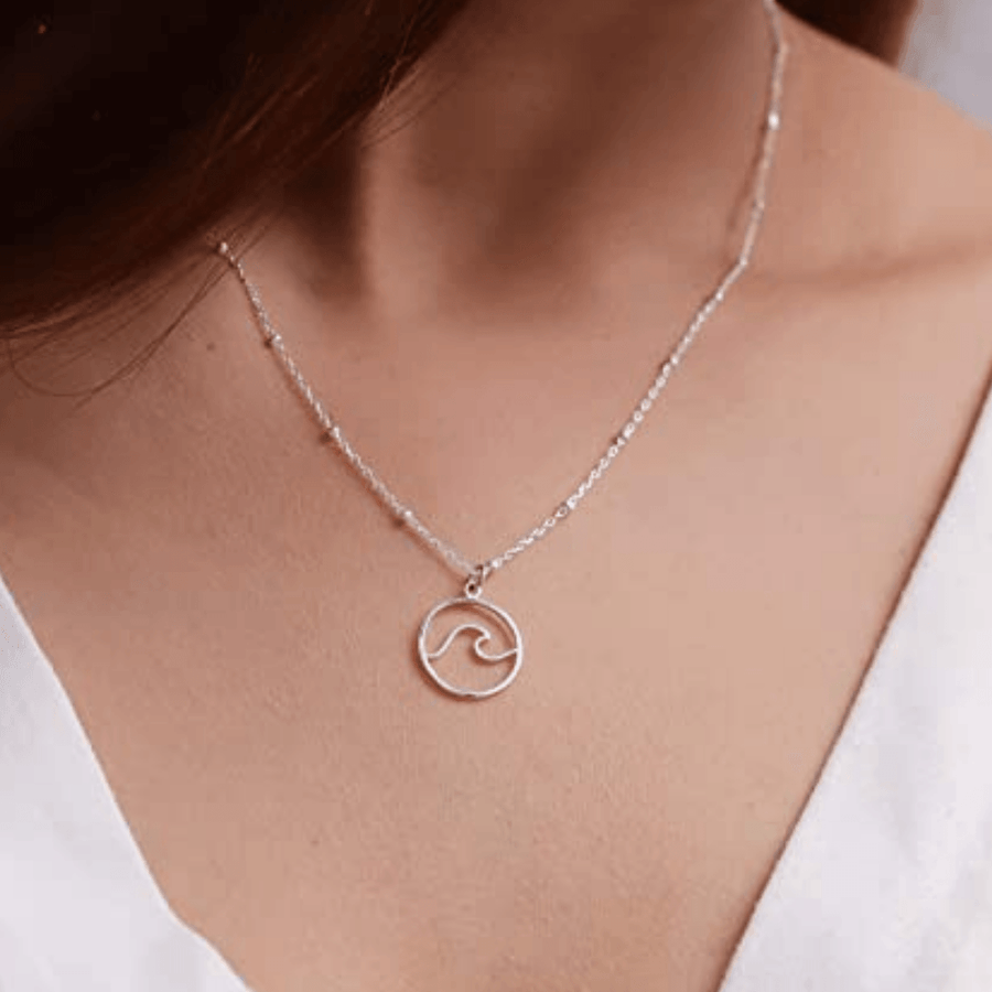 boma Wave Necklace - Silver Parrot, Inc. 
